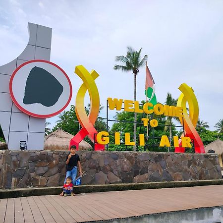 Aladdin Homestay غيلي آير المظهر الخارجي الصورة